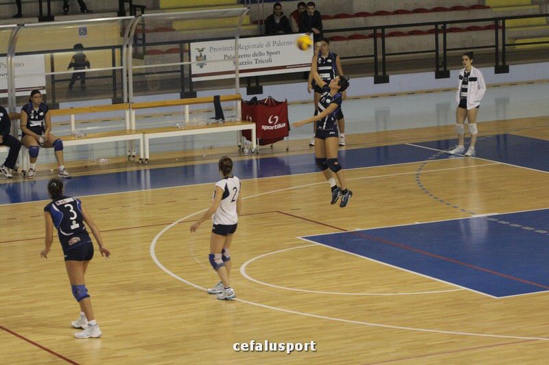 111120 sport2 747_tn.jpg
